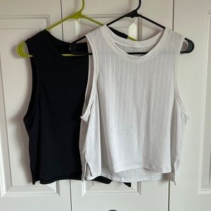 EUC Lululemon Train To be Tank Lot of 2 Black White Rain Stripe Size 8
